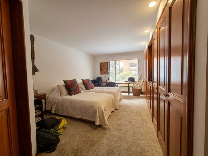 Apartamento de 4 alcobas en venta en Los Rosales, Bogotá, 287 m² · foto 7 de 24