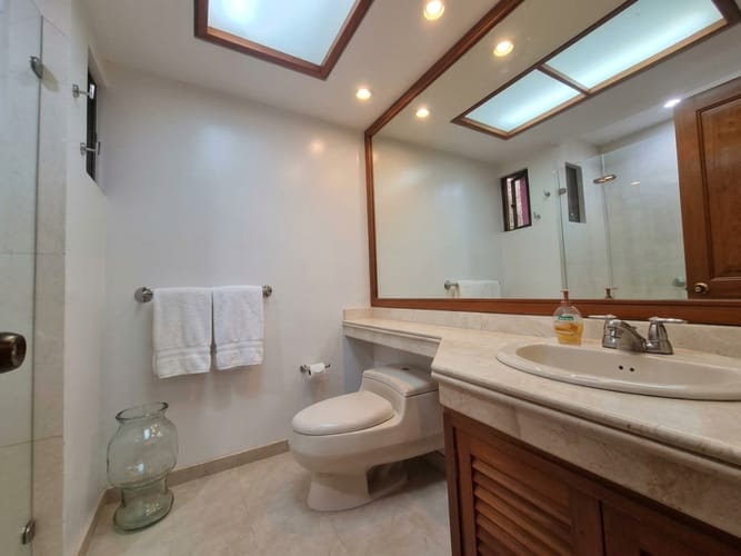Apartamento de 4 alcobas en venta en Los Rosales, Bogotá, 287 m² · foto 8 de 24