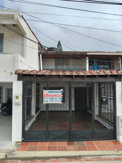 Casa de 3 alcobas en arriendo en Villas De Santander, Villa del Rosario, 160 m² · foto 2 de 18