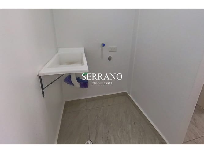 Apartamento de 3 alcobas en venta en La Campiña, Girón, 53 m² · foto 5 de 19