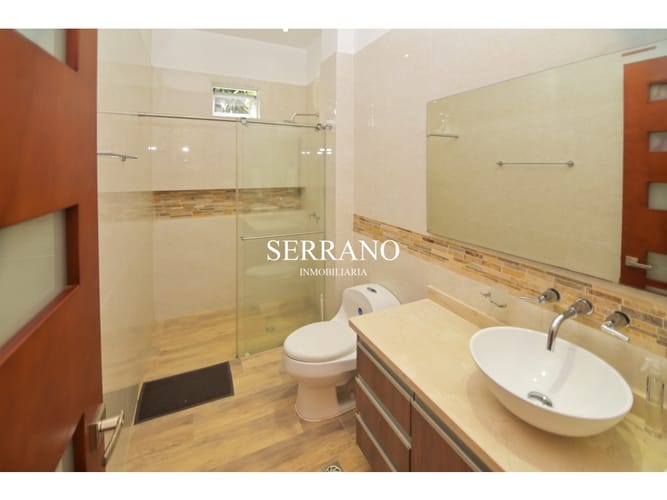 Casa de 5 alcobas en venta en La Mata, Piedecuesta, 400 m² · foto 15 de 24