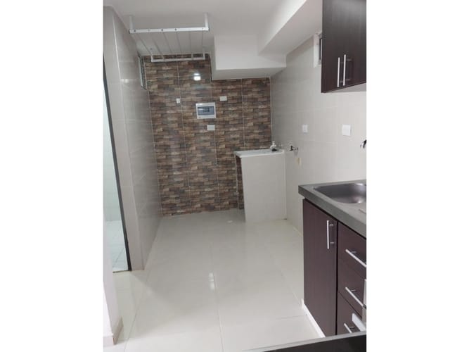 Apartamento de 3 alcobas en venta en El Zafiro, Piedecuesta, 60 m² · foto 4 de 9