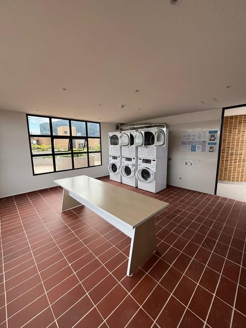 Apartaestudio en arriendo en Chico Norte, Bogotá, 30 m² · foto 8 de 12