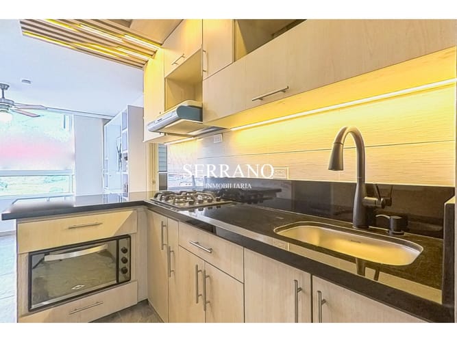 Apartamento de 3 alcobas en venta en La Campiña, Girón, 53 m² · foto 4 de 13