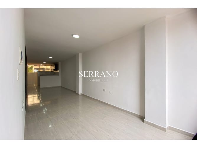 Apartamento de 3 alcobas en venta en El Poblado, Girón, 130 m² · foto 2 de 13