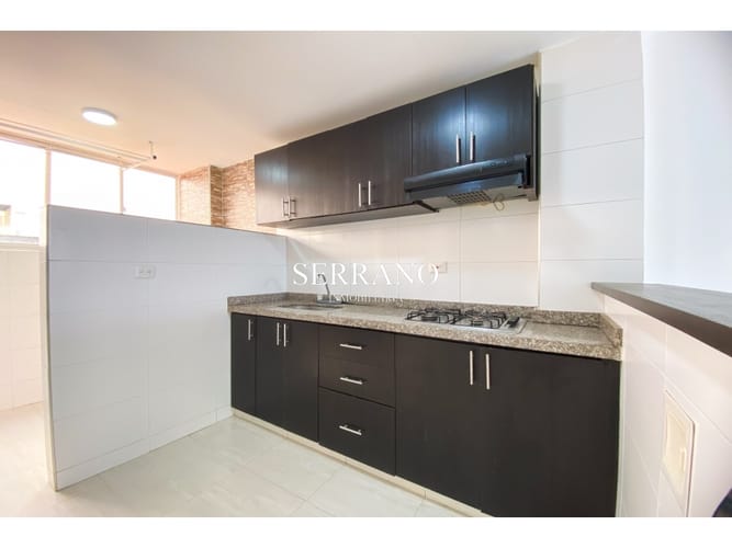 Apartamento de 3 alcobas en venta en El Poblado, Girón, 130 m² · foto 4 de 13