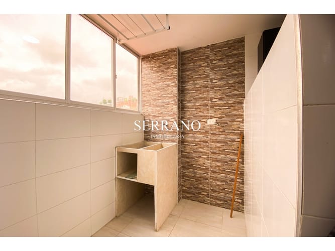 Apartamento de 3 alcobas en venta en El Poblado, Girón, 130 m² · foto 5 de 13