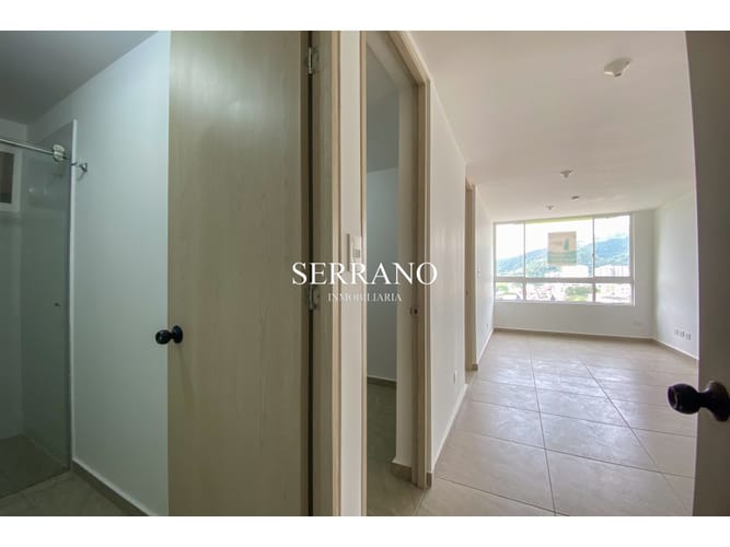 Apartamento de 3 alcobas en venta en La Campiña, Girón, 54 m² · foto 2 de 17