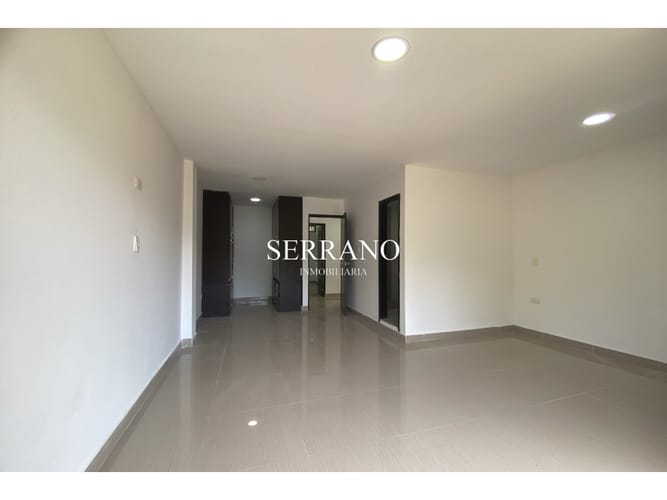 Casa de 4 alcobas en venta en Hacienda La Meseta, Girón, 320 m² · foto 19 de 24