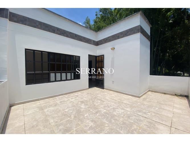 Casa de 4 alcobas en venta en Hacienda La Meseta, Girón, 320 m² · foto 23 de 24