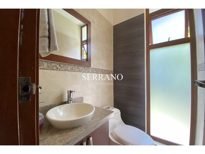 Casa de 5 alcobas en venta en La Españolita, Piedecuesta, 418 m² · foto 4 de 24