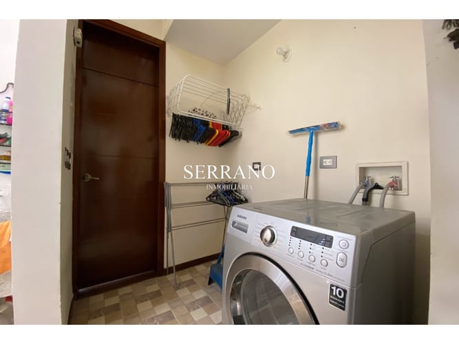 Casa de 5 alcobas en venta en La Españolita, Piedecuesta, 418 m² · foto 8 de 24