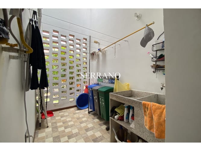 Casa de 5 alcobas en venta en La Españolita, Piedecuesta, 418 m² · foto 9 de 24