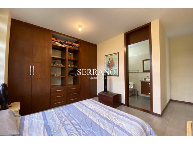 Casa de 5 alcobas en venta en La Españolita, Piedecuesta, 418 m² · foto 18 de 24