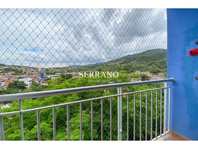 Apartamento de 3 alcobas en venta en Corviandi I, Girón, 56 m² · foto 4 de 21