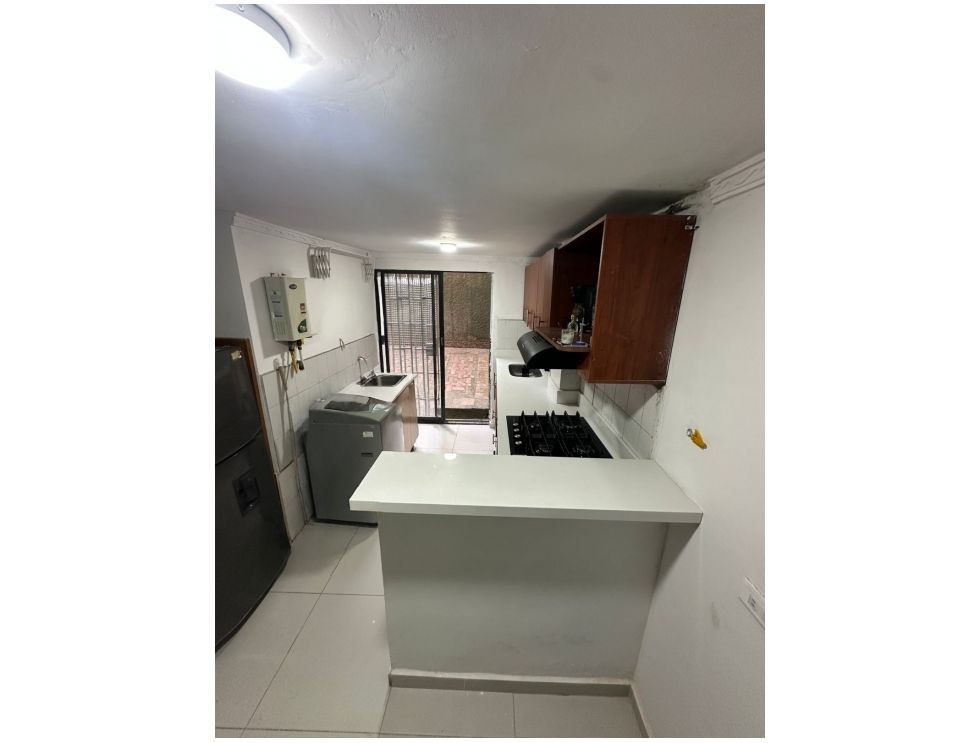 Apartamento en venta en La Almeria, Medellín · foto 6 de 10