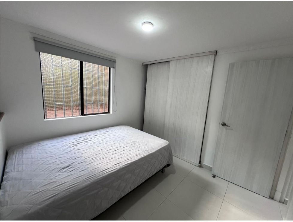 Apartamento en venta en La Almeria, Medellín · foto 7 de 10