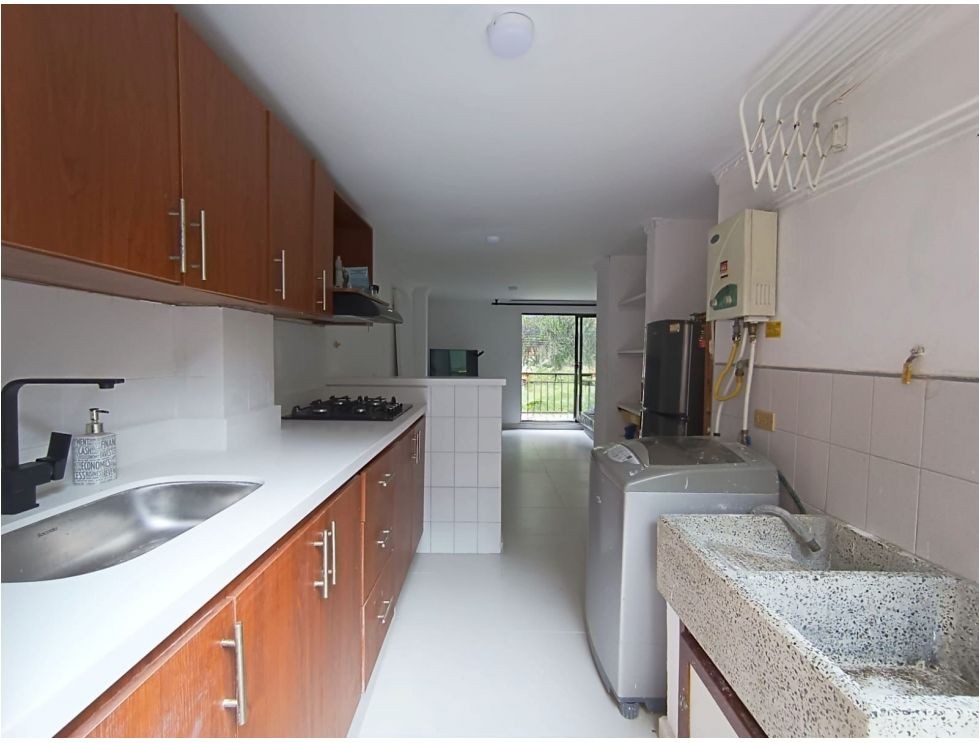 Apartamento en venta en La Almeria, Medellín · foto 5 de 10