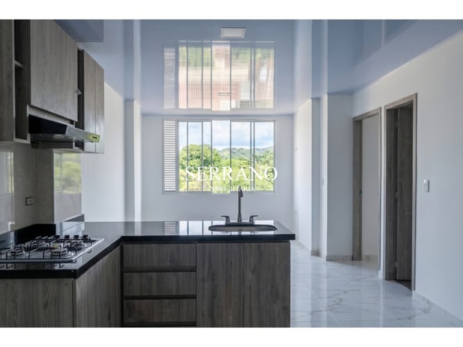 Apartamento de 3 alcobas en venta en El Poblado, Girón, 57 m² · foto 4 de 8