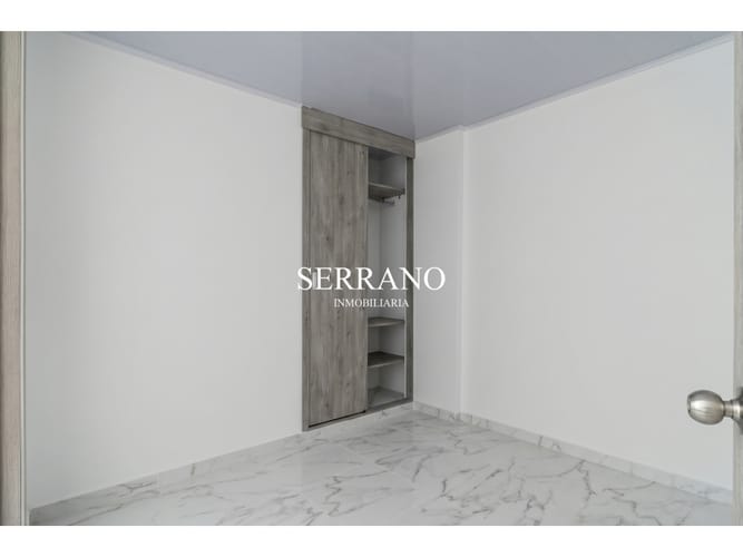 Apartamento de 3 alcobas en venta en El Poblado, Girón, 57 m² · foto 6 de 8