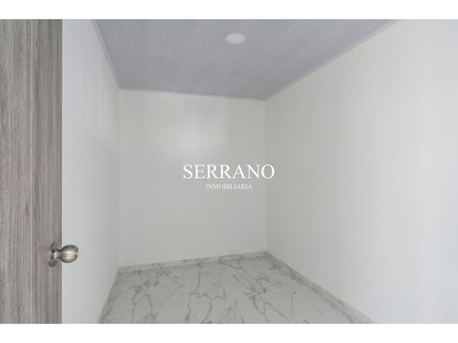 Apartamento de 3 alcobas en venta en El Poblado, Girón, 57 m² · foto 7 de 8