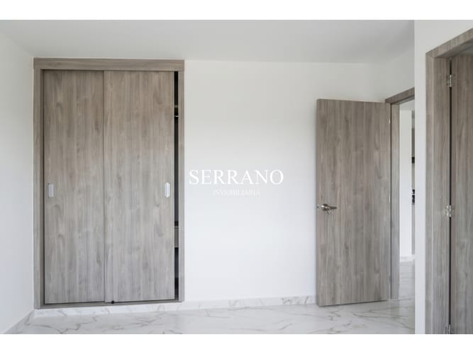 Apartamento de 3 alcobas en venta en El Poblado, Girón, 57 m² · foto 8 de 8