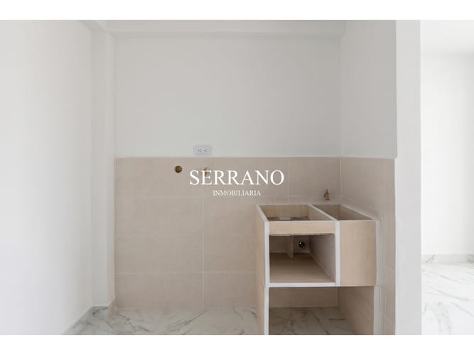 Apartamento de 2 alcobas en venta en El Poblado, Girón, 45 m² · foto 4 de 8