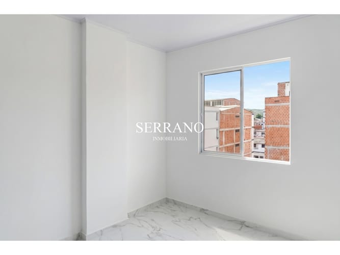 Apartamento de 2 alcobas en venta en El Poblado, Girón, 45 m² · foto 7 de 8