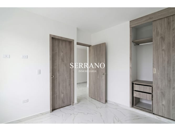 Apartamento de 2 alcobas en venta en El Poblado, Girón, 45 m² · foto 8 de 8