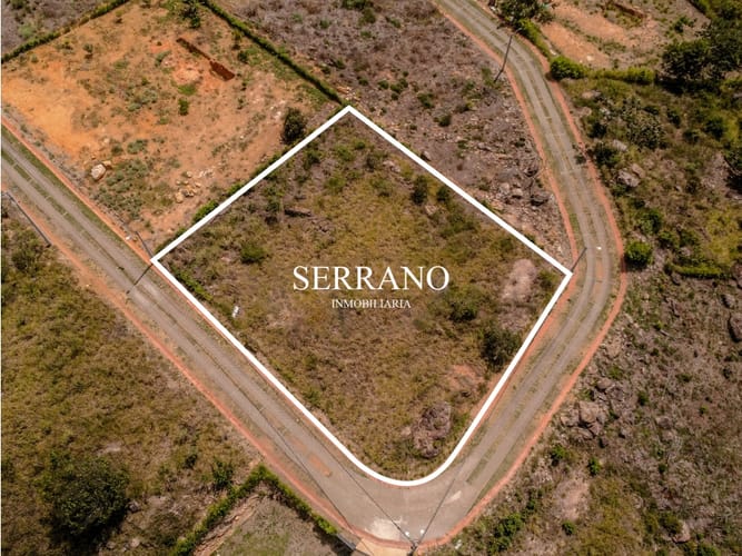 Lote en venta en Chocoita, Girón, 1100 m² · foto 2 de 12