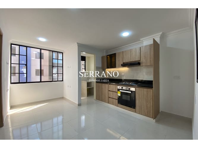 Apartamento de 3 alcobas en venta en El Poblado, Girón, 55 m² · foto 2 de 14