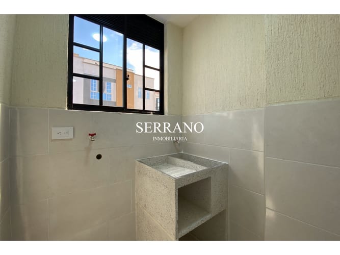 Apartamento de 3 alcobas en venta en El Poblado, Girón, 55 m² · foto 5 de 14