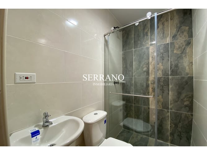 Apartamento de 3 alcobas en venta en El Poblado, Girón, 55 m² · foto 6 de 14