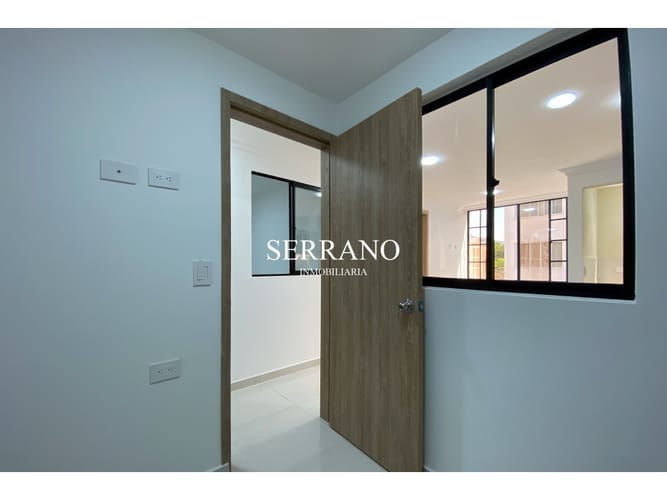 Apartamento de 3 alcobas en venta en El Poblado, Girón, 55 m² · foto 10 de 14