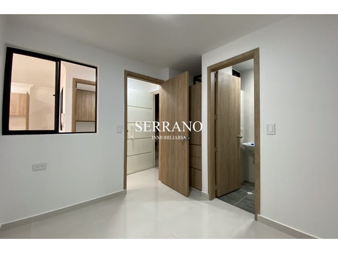 Apartamento de 3 alcobas en venta en El Poblado, Girón, 55 m² · foto 12 de 14