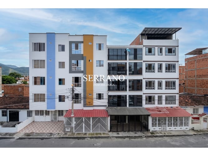 Apartamento de 3 alcobas en venta en El Poblado, Girón, 55 m² · foto 14 de 14