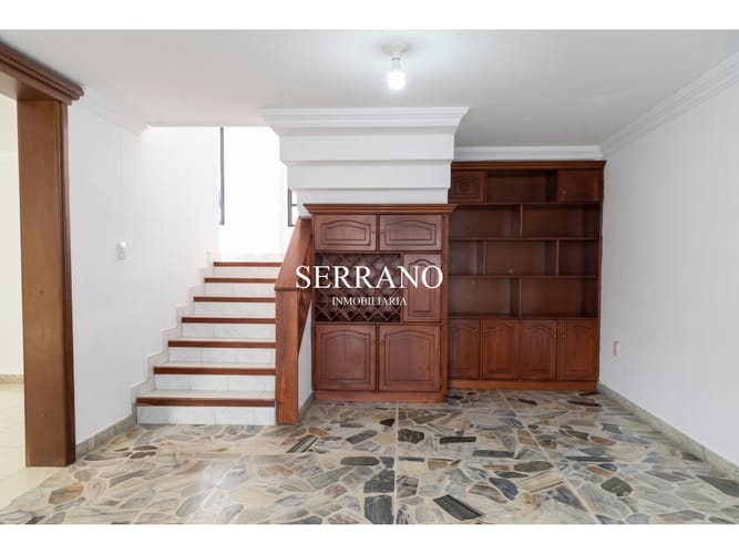Casa de 3 alcobas en venta en Cañaveral, Floridablanca, 234 m² · foto 4 de 5