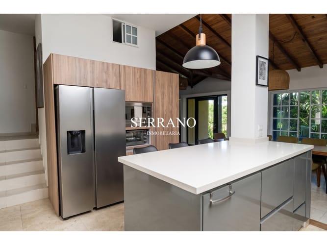 Casa de 4 alcobas en venta en Guayanas, Floridablanca, 397 m² · foto 4 de 17