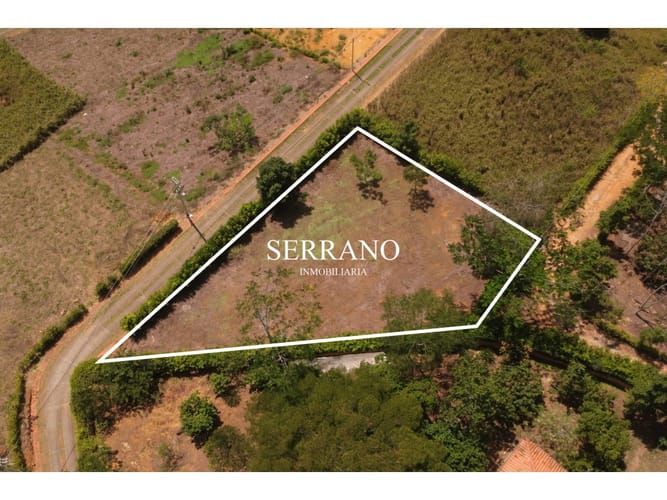 Lote en venta en Chocoita, Girón, 1600 m² · foto 4 de 12
