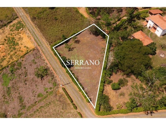 Lote en venta en Chocoita, Girón, 1600 m² · foto 5 de 12