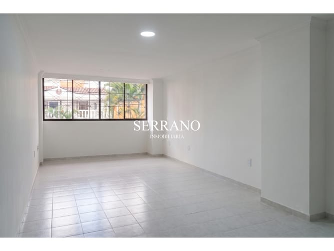 Apartamento de 3 alcobas en venta en La Aurora, Bucaramanga, 105 m² · foto 2 de 9