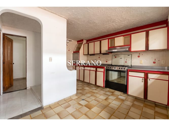 Casa de 6 alcobas en venta en Los Pinos, Bucaramanga, 365 m² · foto 4 de 14