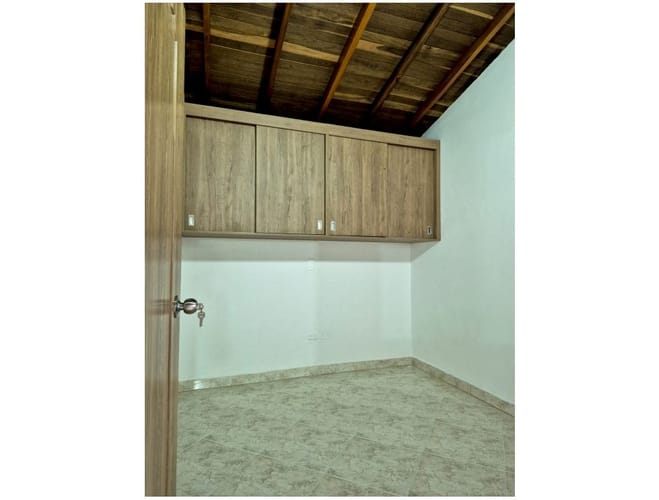 Apartamento de 3 alcobas en venta en Centro, Bello, 65 m² · foto 9 de 13