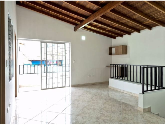 Apartamento de 3 alcobas en venta en Centro, Bello, 65 m² · foto 2 de 13