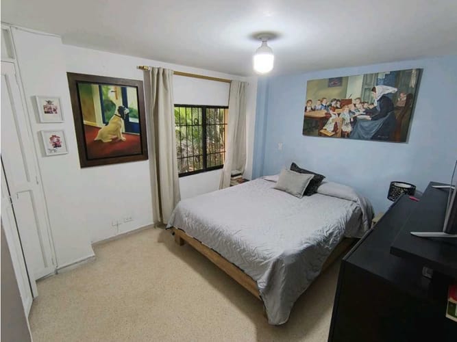 Casa de 5 alcobas en venta en Calasanz, Medellín, 175 m² · foto 3 de 17