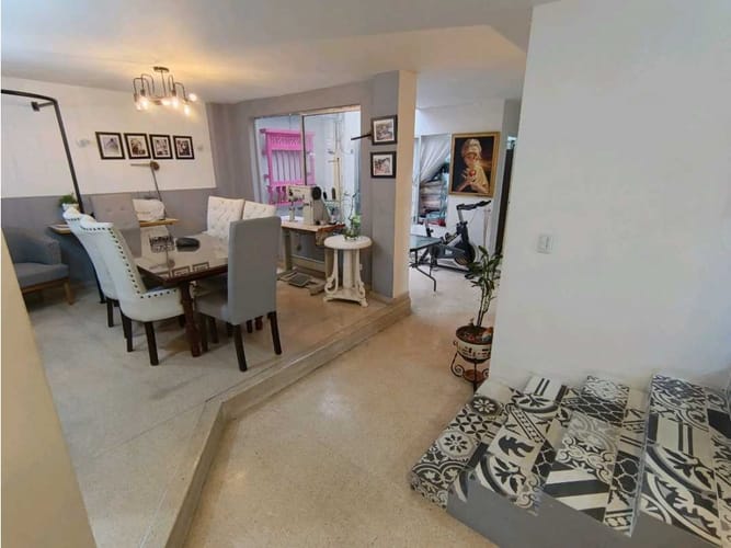 Casa de 5 alcobas en venta en Calasanz, Medellín, 175 m² · foto 12 de 17