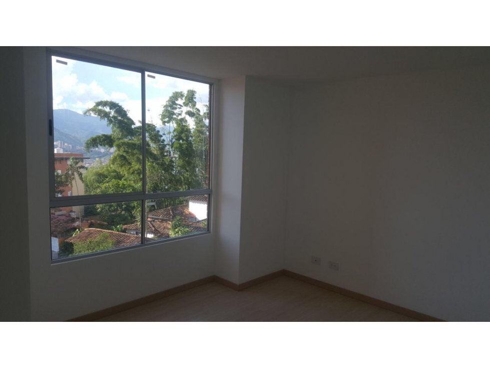 Apartamento en arriendo en El Esmeraldal, Envigado · foto 2 de 11