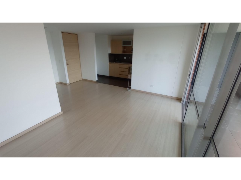 Apartamento en arriendo en El Esmeraldal, Envigado · foto 5 de 11