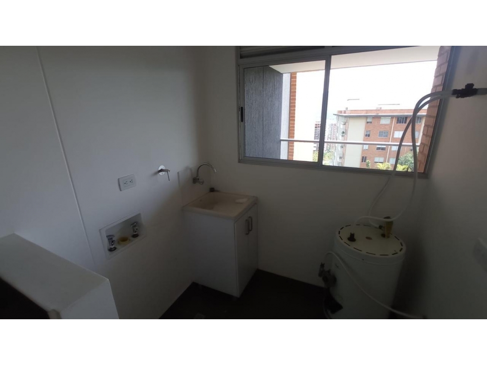 Apartamento en arriendo en El Esmeraldal, Envigado · foto 7 de 11