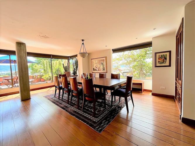 Apartamento de 3 alcobas en venta en Lindaraja, Bogotá, 325 m² · foto 4 de 24